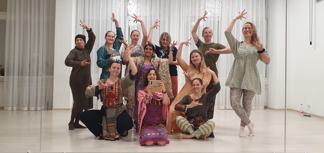 Prathiba with workshop participants in Latvia